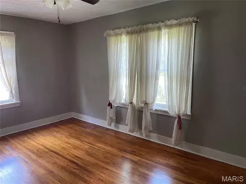 974 Clay St, Saint Clair, MO 63077 photo 3
