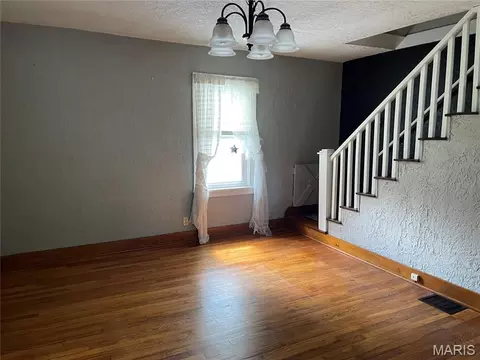 974 Clay St, Saint Clair, MO 63077 photo 4