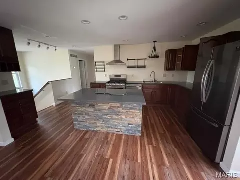 1232 W Springfield Rd, Saint Clair, MO 63077 photo 2