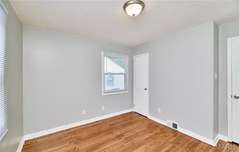 Bedroom - 105 Anabel Ave, Ferguson, MO 63135 photo 4 of 11