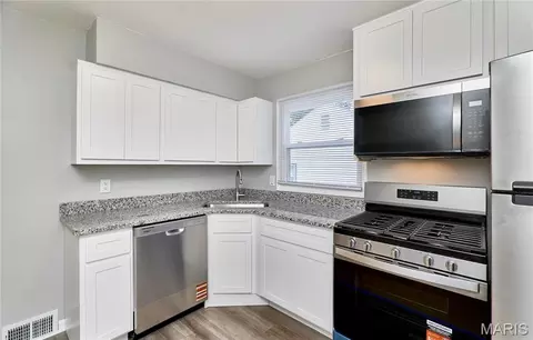 Kitchen - 105 Anabel Ave, Ferguson, MO 63135 photo 5 of 5