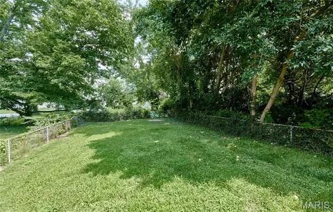 Exterior - 105 Anabel Ave, Ferguson, MO 63135 photo 5 of 9
