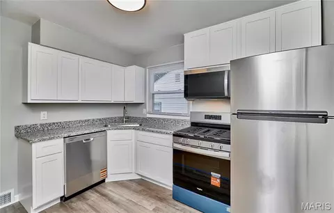 Kitchen - 105 Anabel Ave, Ferguson, MO 63135 photo 3 of 5