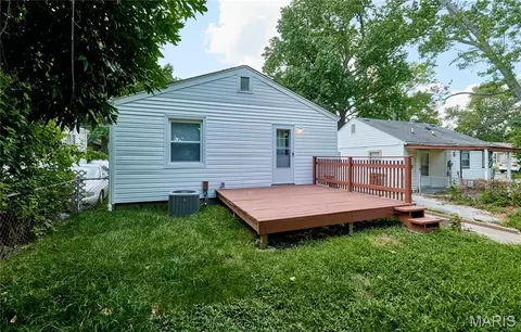 Exterior - 105 Anabel Ave, Ferguson, MO 63135 photo 4 of 9
