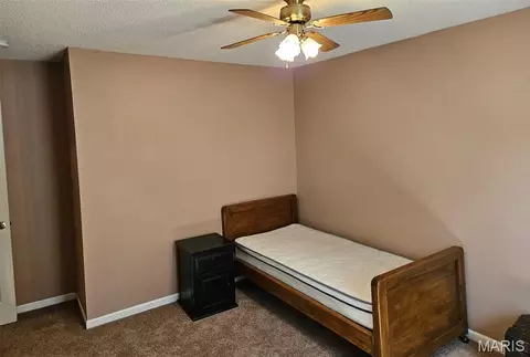 Bedroom - 1946 Kelly Ct, Pacific, MO 63069 photo 4 of 6