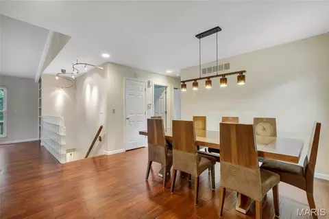 Dining - 501 Echo Hill Ct, Ballwin, MO 63021 photo 1 of 3