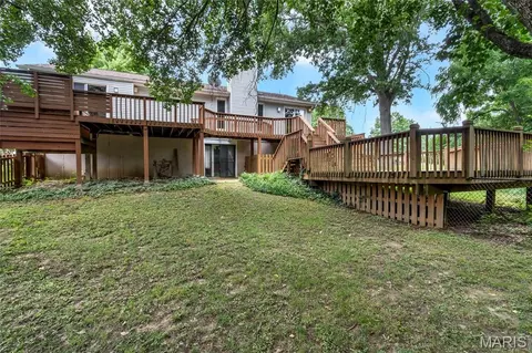 Exterior - 501 Echo Hill Ct, Ballwin, MO 63021 photo 12 of 15