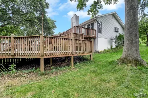 Exterior - 501 Echo Hill Ct, Ballwin, MO 63021 photo 5 of 15