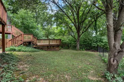 Exterior - 501 Echo Hill Ct, Ballwin, MO 63021 photo 13 of 15