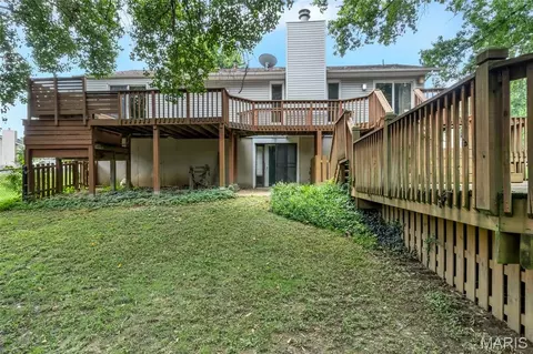 Exterior - 501 Echo Hill Ct, Ballwin, MO 63021 photo 11 of 15