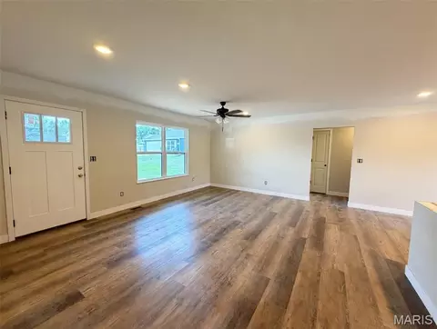 Living - 207 Willow Dr, Gerald, MO 63037 photo 1 of 1