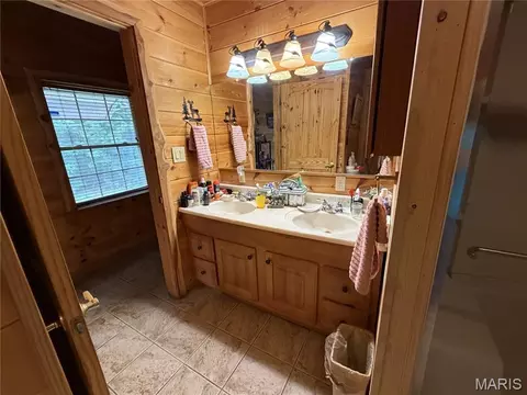 Bath - 10231 Old 8 D, Mineral Point, MO 63660 photo 1 of 5