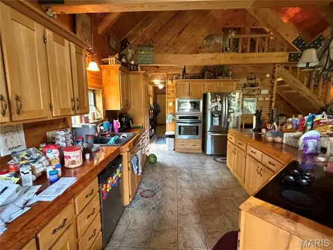 Kitchen - 10231 Old 8 D, Mineral Point, MO 63660 photo 3 of 5