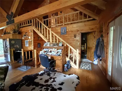 Entry Way - 10231 Old 8 D, Mineral Point, MO 63660 photo 1 of 8