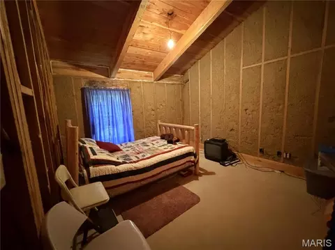 Bedroom - 10231 Old 8 D, Mineral Point, MO 63660 photo 2 of 3