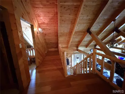 Entry Way - 10231 Old 8 D, Mineral Point, MO 63660 photo 5 of 8