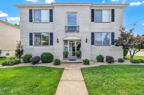 12598 Chardin Pl #3, Saint Louis, MO 63128