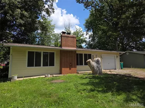 208 E Madison St, O'fallon, IL 62269 photo 2