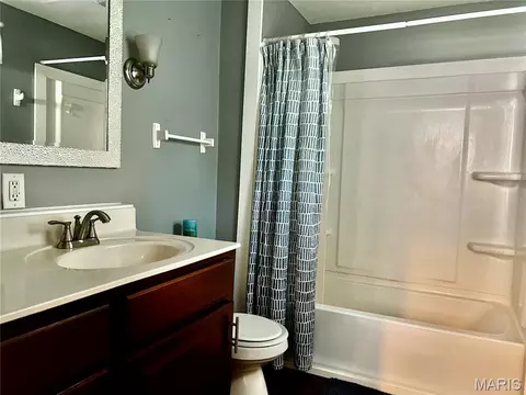 Bath - 404 S Main St, Waterloo, IL 62298 photo 2 of 4