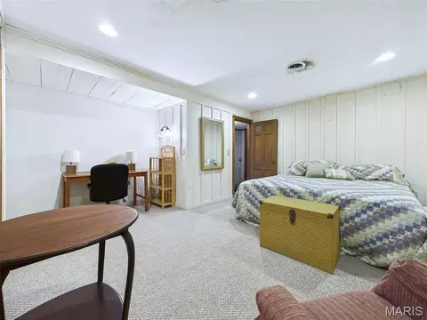 Bedroom - 22 Frontenac Pl, Godfrey, IL 62035 photo 7 of 7