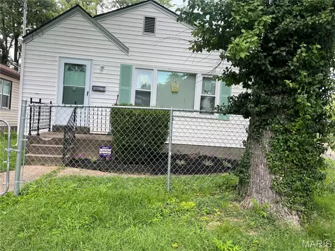 5479 Hamilton Ave, Jennings, MO 63136