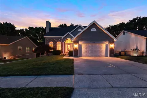 Exterior - 1971 Fox Pointe Dr, Arnold, MO 63010 photo 2 of 13
