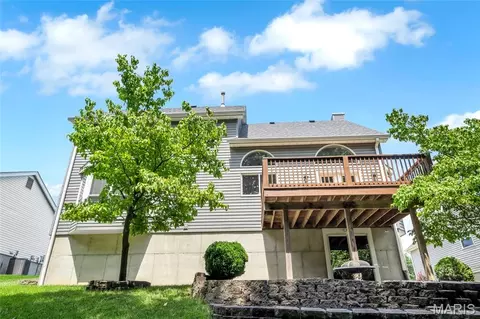 Exterior - 1971 Fox Pointe Dr, Arnold, MO 63010 photo 7 of 13