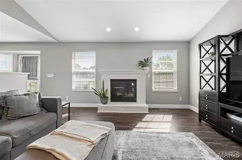 Living - 100 Willow Rdg, Valmeyer, IL 62295 photo 1 of 1