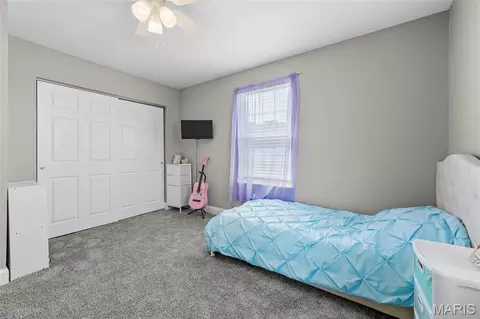 Bedroom - 100 Willow Rdg, Valmeyer, IL 62295 photo 2 of 6