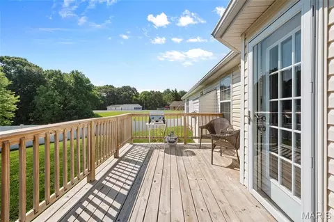 Exterior - 100 Willow Rdg, Valmeyer, IL 62295 photo 5 of 7