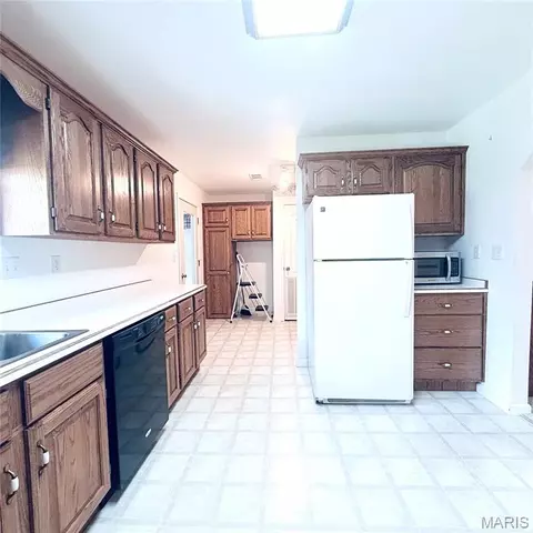 Kitchen - 1918 Boone Ln, Gibson, MO 63847 photo 3 of 4