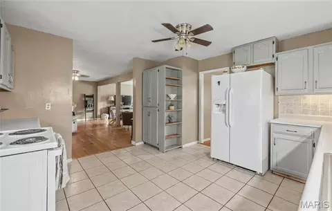 Entry Way - 12 Laird Ave, Rolla, MO 65401 photo 1 of 2
