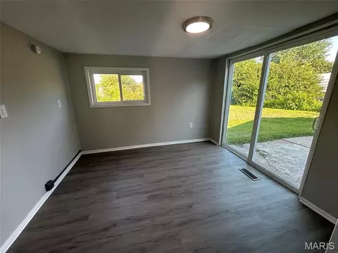 324 Ames Pl, Ferguson, MO 63135 photo 7