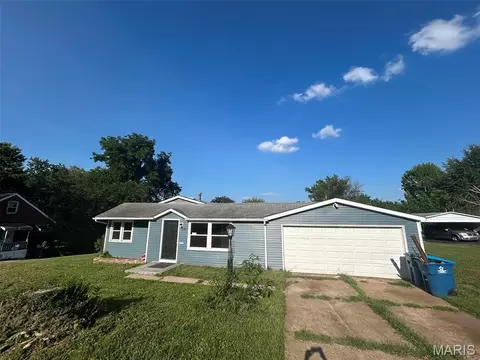 324 Ames Pl, Ferguson, MO 63135 photo 1