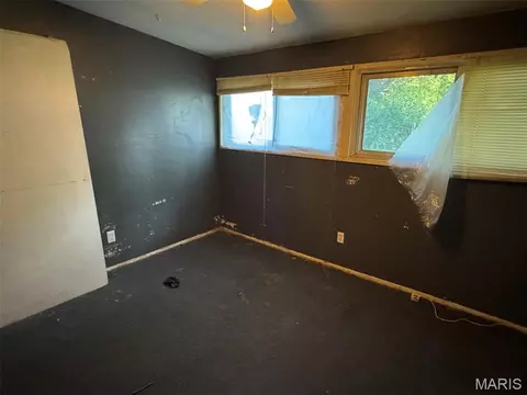 6736 Bitteroot Ln, Berkeley, MO 63134 photo 6