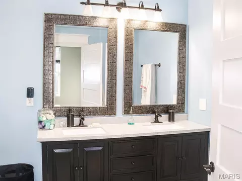 Bath - 6779 Elmont Rd, Sullivan, MO 63080 photo 2 of 2