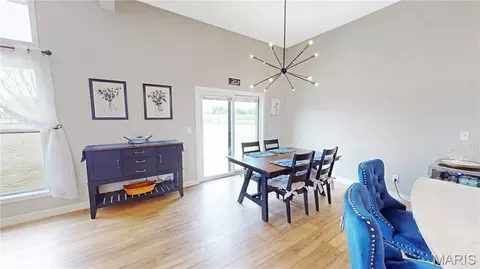 Dining - 476 Hayden Dr, Waterloo, IL 62298 photo 2 of 2