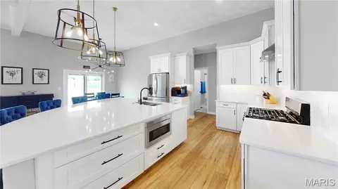 Kitchen - 476 Hayden Dr, Waterloo, IL 62298 photo 2 of 3