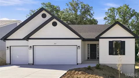 818 Dogwood Way, Hillsboro, MO 63050