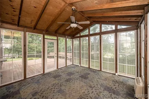 Exterior - 583 Princeway Ct, Manchester, MO 63011 photo 4 of 11