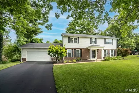 Exterior - 583 Princeway Ct, Manchester, MO 63011 photo 2 of 11