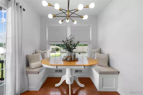 Dining - 2547 Ridgeway Dr, Jackson, MO 63755 photo 2 of 2