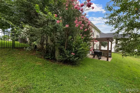 Exterior - 2547 Ridgeway Dr, Jackson, MO 63755 photo 6 of 13