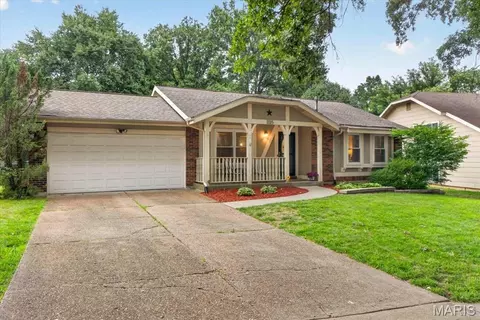 1115 Shadowoak Dr, Ballwin, MO 63021 photo 46