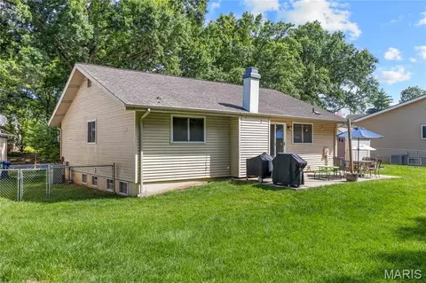 1115 Shadowoak Dr, Ballwin, MO 63021 photo 35