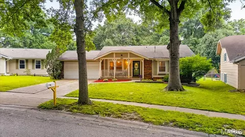 1115 Shadowoak Dr, Ballwin, MO 63021 photo 47