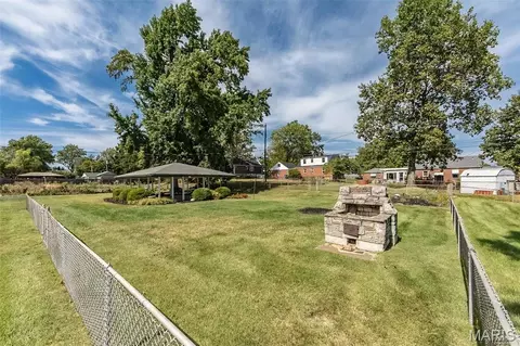 Exterior - 9903 Vasel Dr, Affton, MO 63123 photo 3 of 6