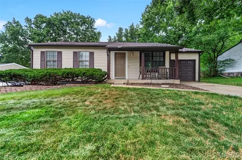 Exterior - 2305 Amarillo Dr, O'fallon, MO 63368 photo 1 of 8