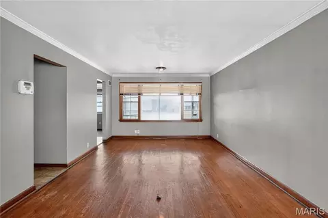 Living - 1434 Comet Dr, Saint Louis, MO 63137 photo 2 of 2