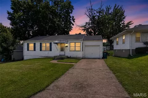 Exterior - 1434 Comet Dr, Saint Louis, MO 63137 photo 2 of 5